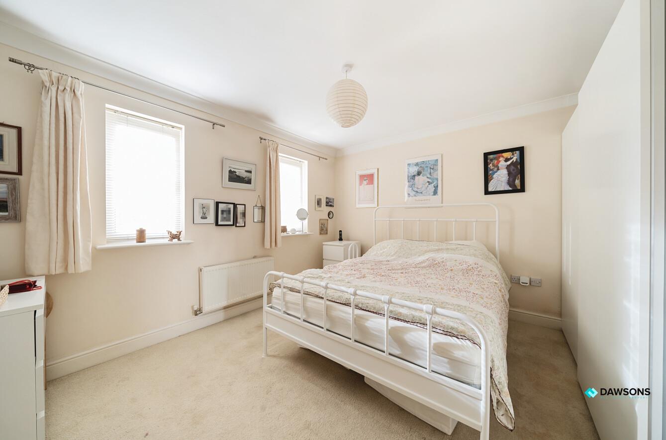 Oak Tree Close, West Cross, Swansea, SA3 5RW